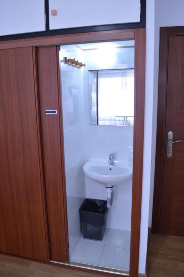 Ararat Hostel Сантьяго-де-Компостела Экстерьер фото