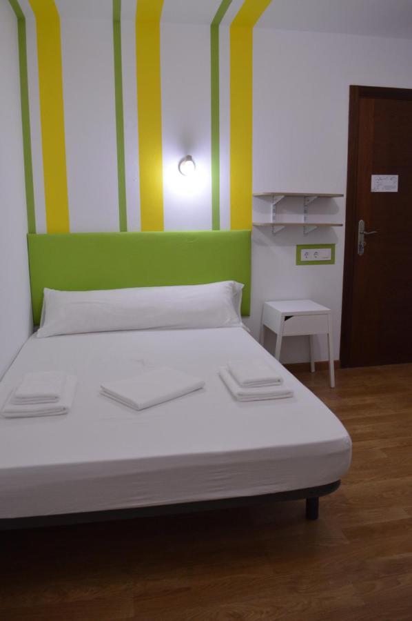 Ararat Hostel Сантьяго-де-Компостела Экстерьер фото