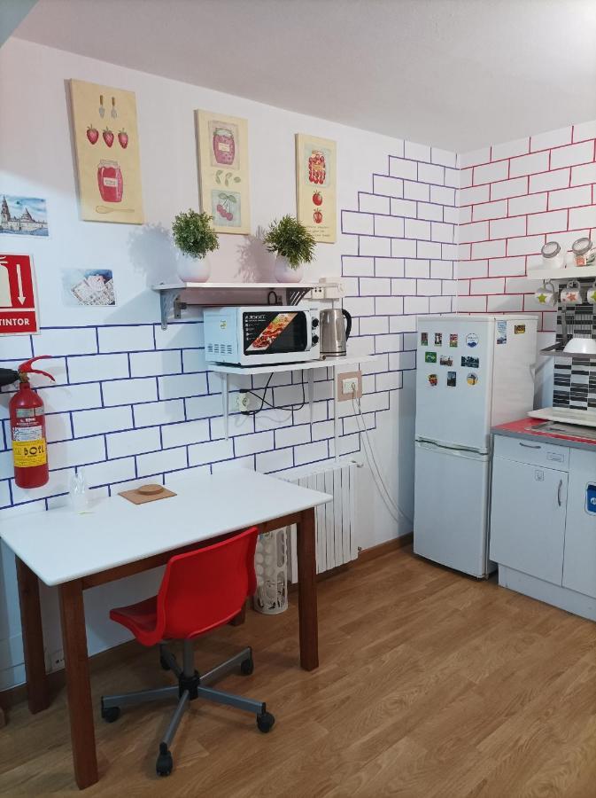 Ararat Hostel Сантьяго-де-Компостела Экстерьер фото