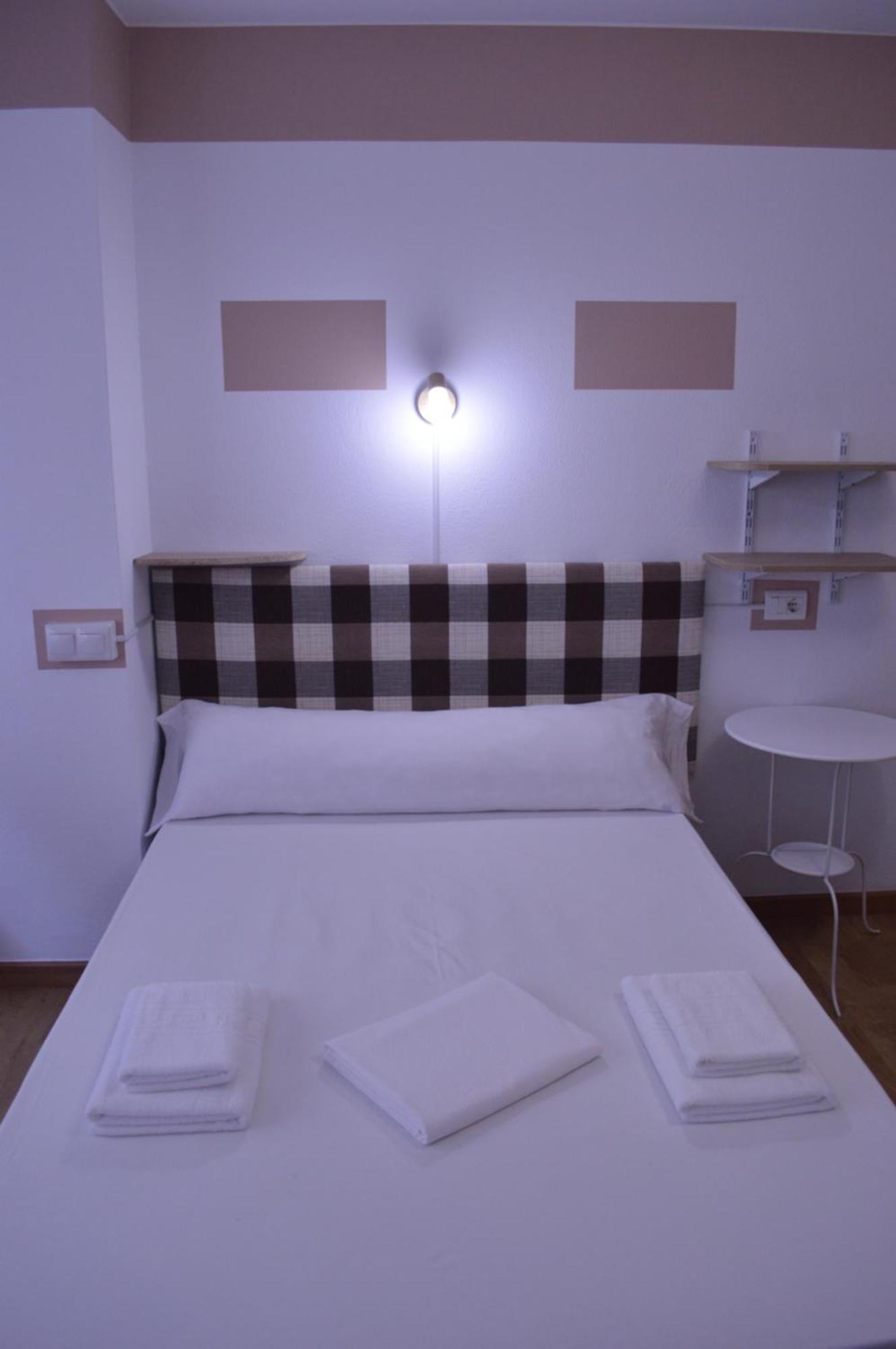 Ararat Hostel Сантьяго-де-Компостела Номер фото