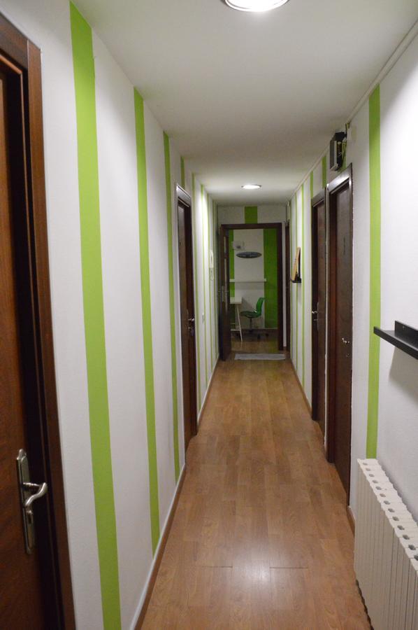 Ararat Hostel Сантьяго-де-Компостела Экстерьер фото