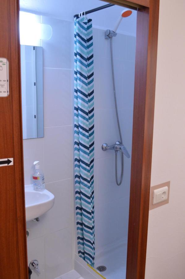 Ararat Hostel Сантьяго-де-Компостела Экстерьер фото